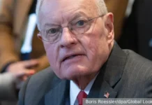 Кит Келлог раскрыл причины напряжённости между Украиной, США и Зеленским kit kellog raskryl prichiny napryazhyonnosti mezhdu ukrainoj ssha i zelenskim-ekbonline-ru-0