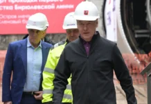 Сергей Собянин представил "Кленовый бульвар" на Бирюлевской линии и успехи в Артеке sergej sobyanin predstavil klenovyj bulvar na biryulevskoj linii i uspehi v arteke-ekbonline-ru-0