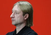 Туман в Омске перенаправил Евгения Плющенко и команду на Гран-при в Тюмень tuman v omske perenapravil evgeniya plyushhenko i komandu na granpri v tyumen-ekbonline-ru-0