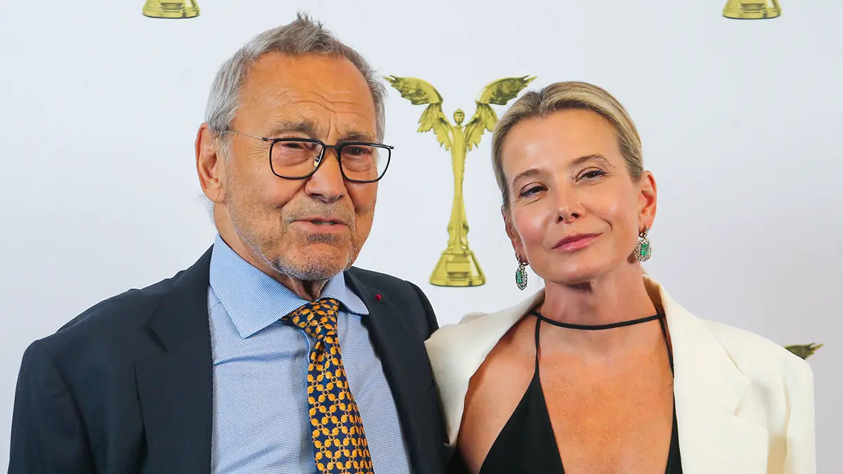 Высоцкая и Кончаловский удочерили четырехлетнюю девочку