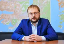 Дмитрий Долгий о решении вопросов ямочного ремонта дорог в Владивостоке и Приморье dmitrij dolgij o reshenii voprosov yamochnogo remonta dorog v vladivostoke i primore-ekbonline-ru-0