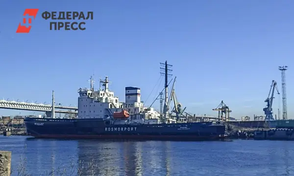 Иван Папанин представляет новейшее противостояние ледоколов России и США в Арктике-0