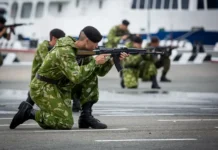 Морпехи ТОФ в Приморье проводят огневую подготовку с FPV-дронами и БМП-3 morpehi tof v primore provodyat ognevuyu podgotovku s dronami i bmp3-ekbonline-ru-0
