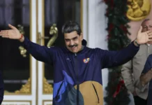 Николас Мадуро ответил Дональду Трампу оптимистичной песней Бобби Макферрина nikolas maduro otvetil donaldu trampu optimistichnoj pesnej bobbi makferrina-ekbonline-ru-0