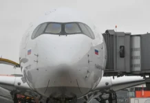 Оперативная посадка самолета Москва-Санья в Казани для помощи беременной пассажирке operativnaya posadka samoleta moskvasanya v kazani dlya pomoshhi beremennoj passazhirke-ekbonline-ru-0