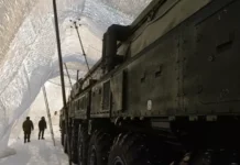 Павел Муравейко рассказал о новых рубежах патрулирования «Орешника» в Белоруссии pavel muravejko rasskazal o novyh rubezhah patrulirovaniya oreshnika v belorussii-ekbonline-ru-0