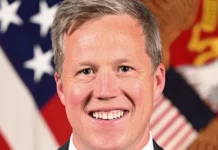 Пит Хегсет жёстко отстраняет Дэна Дрисколла от переговоров по Украине и США pit hegset zhyostko otstranyaet dena driskolla ot peregovorov po ukraine i ssha-ekbonline-ru-0