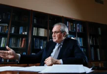 СПЧ Фадеев о намазах в метро. Исламские лидеры Аляутдинов и Мустафин предлагают конструктивные решения spch fadeev o namazah v metro islamskie lidery alyautdinov i mustafin predlagayut konstruktivnye resheniya-ekbonline-ru-0