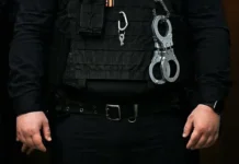 В Карачаево-Черкесии мужчина почти 30 лет скрывался после конфликта с должником v karachaevocherkesii muzhchina pochti 30 let skryvalsya posle konflikta s dolzhnikom-ekbonline-ru-0