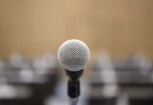 Валерий Смирнов и Мария Багреева обсудили роли денежно-кредитной политики в экономическом росте столицы valerij smirnov i mariya bagreeva obsudili roli denezhnokreditnoj politiki v ekonomicheskom roste stoliczy-ekbonline-ru-0