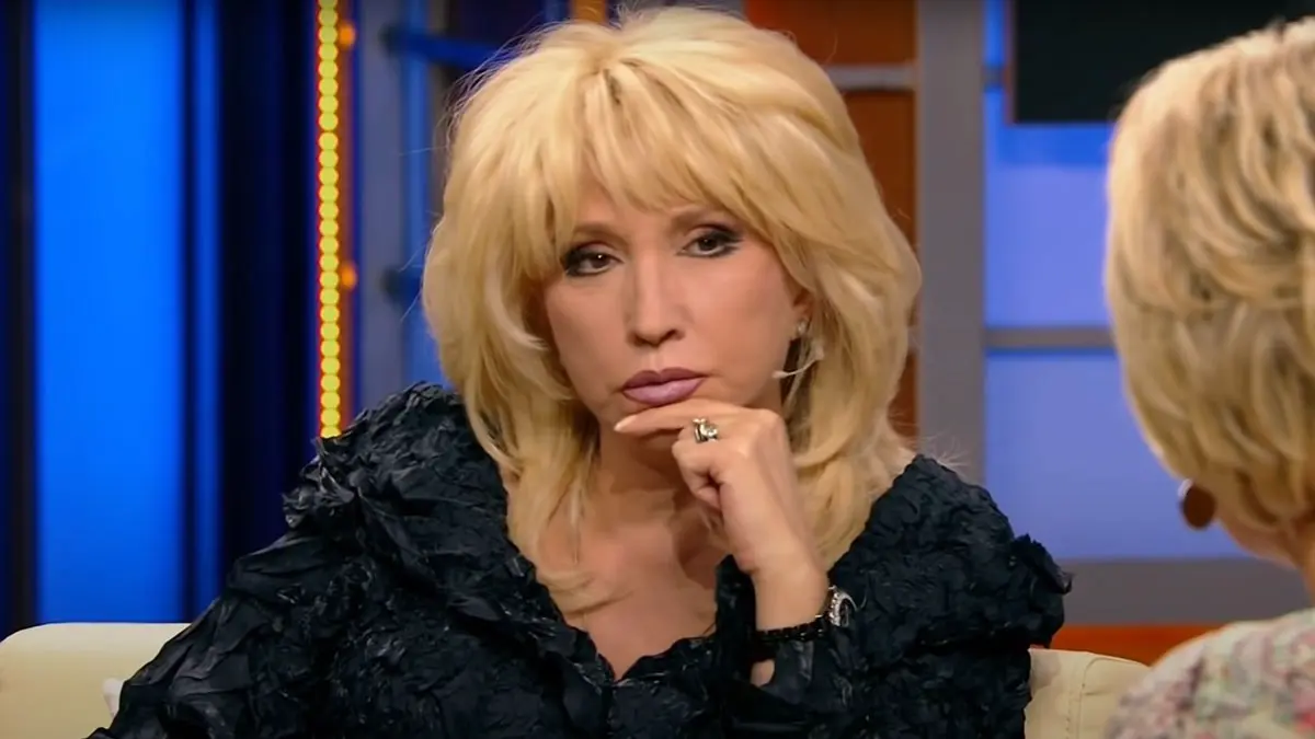 Директор Аллегровой опроверг сообщения о ее выступлениях за 25 миллионов рублей