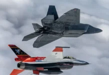 ВВС США рассматривают уникальные перспективы X-62 VISTA и F-16D Fighting Falcon с Raytheon PhantomStrike vvs ssha rassmatrivayut unikalnye perspektivy 62 i 16 s -ekbonline-ru-0