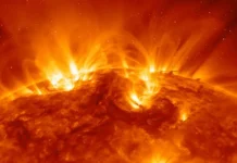 Выброс плазмы Солнца вызвал магнитную бурю над Россией и Канадой vybros plazmy solncza vyzval magnitnuyu buryu nad rossiej i kanadoj-ekbonline-ru-0