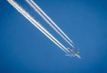 Boeing-747 в Магадане заменили на Boeing 777-300 для вылета пассажиров 747 v magadane zamenili na 777300 dlya vyleta passazhirov-ekbonline-ru-0