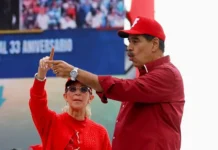 Будущее Николаса Мадуро и Силия Флорес под взвешенным контролем правосудия США budushhee nikolasa maduro i siliya flores pod vzveshennym kontrolem pravosudiya ssha-ekbonline-ru-0