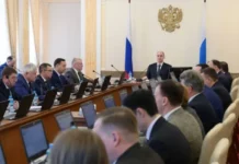 Денис Паслер с Правительством Свердловской области: новые инициативы denis pasler s pravitelstvom sverdlovskoj oblasti novye inicziativy-ekbonline-ru-0