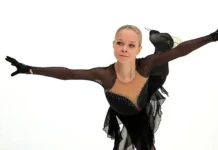 Елена Костылева возвращается к Евгению Плющенко для нового старта в Академии elena kostyleva vozvrashhaetsya k evgeniyu plyushhenko dlya novogo starta v akademii-ekbonline-ru-0