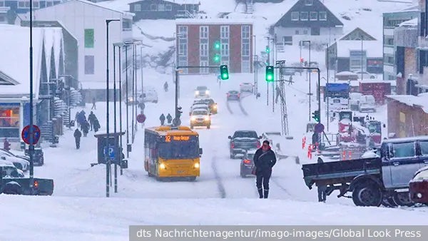 Гренландцам рекомендовали создать запас продуктов на пять дней