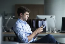 Илья Русяев разъяснил защиту Трудового кодекса при опозданиях из-за непогоды ilya rusyaev razyasnil zashhitu trudovogo kodeksa pri opozdaniyah izza nepogody-ekbonline-ru-0