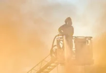 Ночь тревог на Кубани: падение БПЛА на НПЗ, вести из Орла noch trevog na kubani padenie bpla na npz vesti iz orla-ekbonline-ru-0