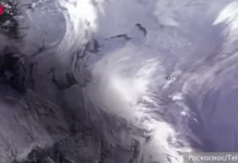 Роскосмос продемонстрировал великолепие циклона «Фрэнсис» над ВДНХ и Подмосковьем roskosmos prodemonstriroval velikolepie cziklona frensis nad vdnh i podmoskovem-ekbonline-ru-0