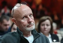 Ситуация с квартирой Ларисы Долиной и Полины Лурье разрешена оптимистично благодаря ФССП situacziya s kvartiroj larisy dolinoj i poliny lure razreshena optimistichno blagodarya fssp-ekbonline-ru-0