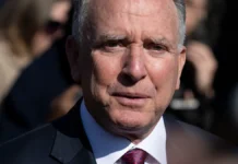 Стив Уиткофф и Дональд Трамп обсудили сотрудничество США и Ирана stiv uitkoff i donald tramp obsudili sotrudnichestvo ssha i irana-ekbonline-ru-0