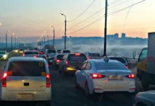 Вадим Черноусов из Рольф оценил выгоду Geely Monjaro и Toyota Camry vadim chernousov iz rolf oczenil vygodu i -ekbonline-ru-0