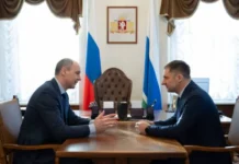 Денис Паслер и Илья Обабков обсудили развитие УрФУ и сотрудничество denis pasler i ilya obabkov obsudili razvitie urfu i sotrudnichestvo-ekbonline-ru-0