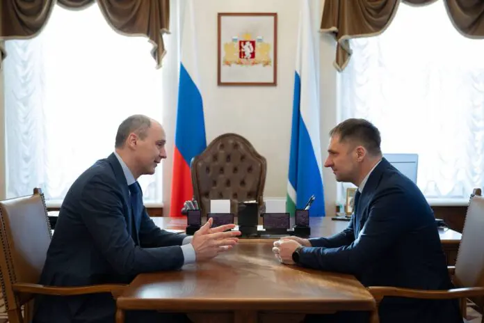 Денис Паслер и Илья Обабков обсудили развитие УрФУ и сотрудничество-0