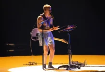 Джастин Бибер блистает на Грэмми с Хейли и новой татуировкой! dzhastin biber blistaet na gremmi s hejli i novoj tatuirovkoj-ekbonline-ru-0