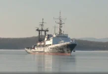 Экипаж «Алатау» ТОФ вернулся во Владивосток после спасения в Сингапуре ekipazh alatau tof vernulsya vo vladivostok posle spaseniya v singapure-ekbonline-ru-0