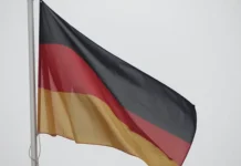 Германия платит 40 млрд евро за разрыв с российской нефтью: данные ЕС germaniya platit 40 mlrd evro za razryv s rossijskoj neftyu dannye es-ekbonline-ru-0