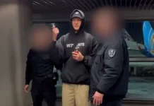 Илья Макаров рассказал о задержании Сабурова во Внуково, судьба ЧБД ilya makarov rasskazal o zaderzhanii saburova vo vnukovo sudba chbd-ekbonline-ru-0