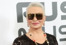 Катя Лель о деле Эпштейна и публичности семьи Обама katya lel o dele epshtejna i publichnosti semi obama-ekbonline-ru-0