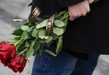 В Петербурге прощаются с мальчиком, защищают полиция и Росгвардия v peterburge proshhayutsya s malchikom zashhishhayut policziya i rosgvardiya-ekbonline-ru-0