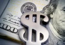 Андрей Смирнов: доллар, евро, юань стабильны из-за бюджетного правила andrej smirnov dollar evro yuan stabilny izza byudzhetnogo pravila-ekbonline-ru-0