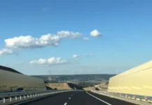 Путин и Хуснуллин поддерживают развитие Крыма и Севастополя putin i husnullin podderzhivayut razvitie kryma i sevastopolya-ekbonline-ru-0