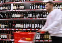 georgij filimonov i mihail vinogradov obnovili pravila prodazhi alkogolya v sverdlovskoj oblasti-ekbonline-ru-0