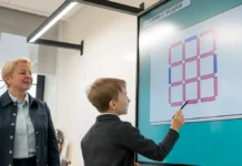 minprosveshheniya i vladislav grib obsudili idei op po uchebnomu godu-ekbonline-ru-0