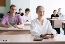 Московские выпускники закрепили знания: повторный ЕГЭ собрал более 60 тысяч человек moskovskie vypuskniki zakrepili znaniya povtornyj ege sobral bolee 60 tysyach chelovek-ekbonline-ru-0