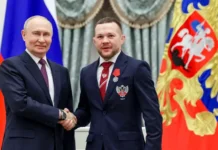 Путин наградил Умара Кремлёва, Петра Яна и Мурата Гассиева putin nagradil umara kremlyova petra yana i murata gassieva-ekbonline-ru-0