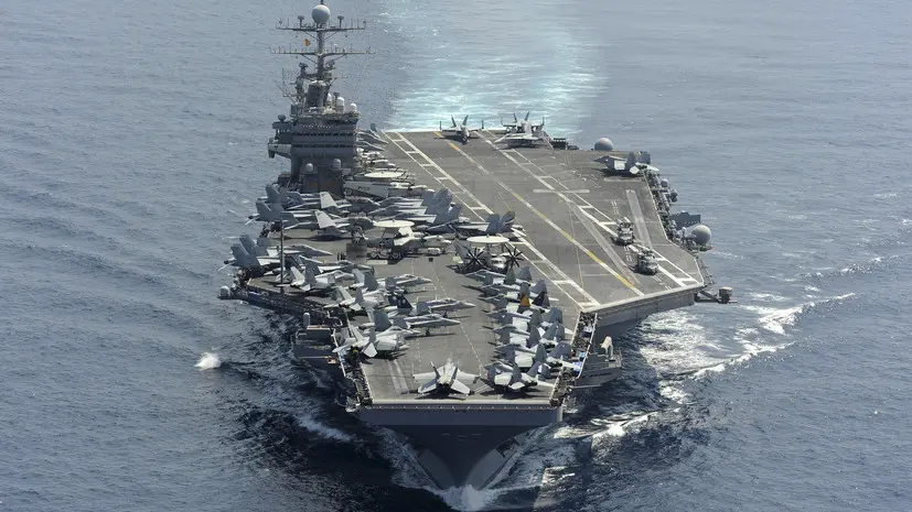СЕНТКОМ: на Ближнем Востоке впервые с 2003 года развернули три авианосца США
