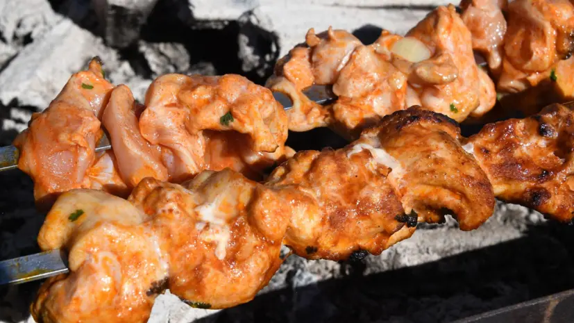 Адвокат Шалуба предупредила о штрафе за жарку шашлыка на балконе и во дворе дома