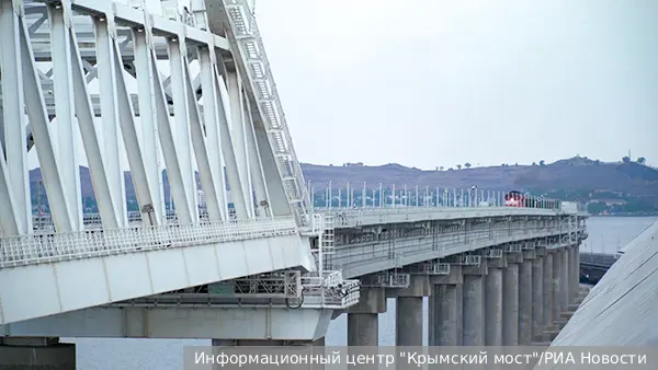 Из-за перекрытия Крымского моста от графика отстали 16 поездов