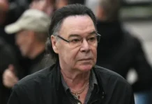 mihail muromov vpervye rasskazal o potere syna mihaila i ego zhizni-ekbonline-ru-0