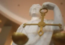 roditelyam v komsomolskenaamure dali 20 let za gibel docheri-ekbonline-ru-0