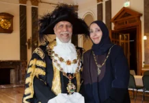 tramp chaudhri mamdani  novye lidery peremeny v treh gorodah-ekbonline-ru-0