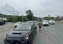 Три авто столкнулись во Владивостоке: Toyota и Subaru tri avto stolknulis vo vladivostoke i -ekbonline-ru-0