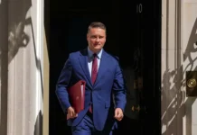 Уэс Стритинг и Кир Стармер открывают новые горизонты для лейбористов ues striting i kir starmer otkryvayut novye gorizonty dlya lejboristov-ekbonline-ru-0